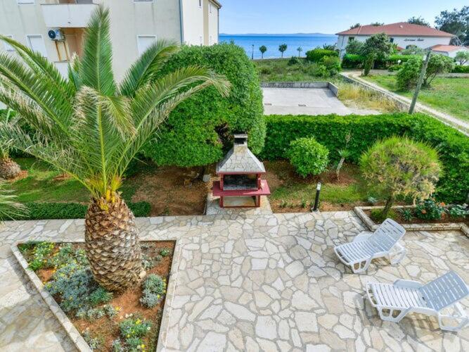 Apartments In House Liveric, In Vir At The Beach ภายนอก รูปภาพ