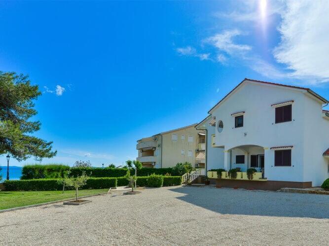 Apartments In House Liveric, In Vir At The Beach ภายนอก รูปภาพ